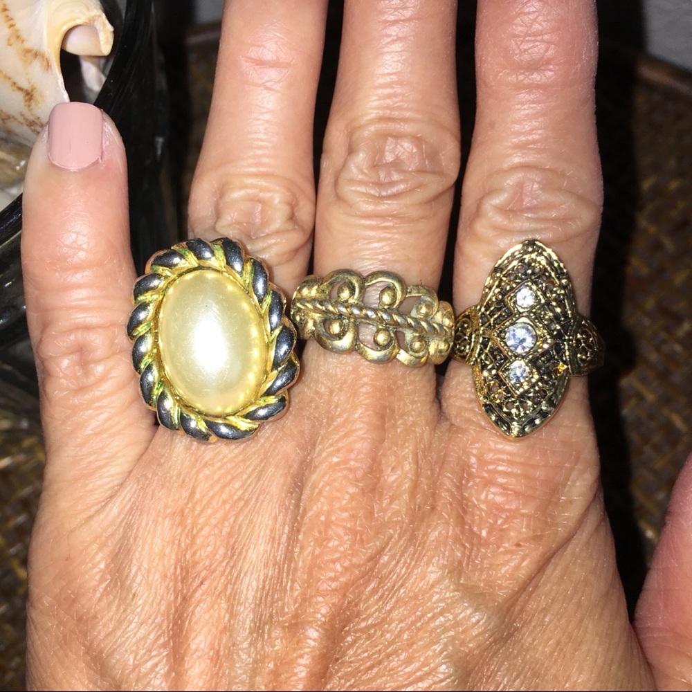 VINTAGE Rhinestone Gold Tone Ring Bundle - Picture 4 of 8